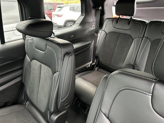 new 2025 Jeep Grand Cherokee L car, priced at $48,286