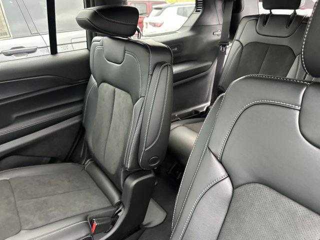 new 2025 Jeep Grand Cherokee L car, priced at $48,286