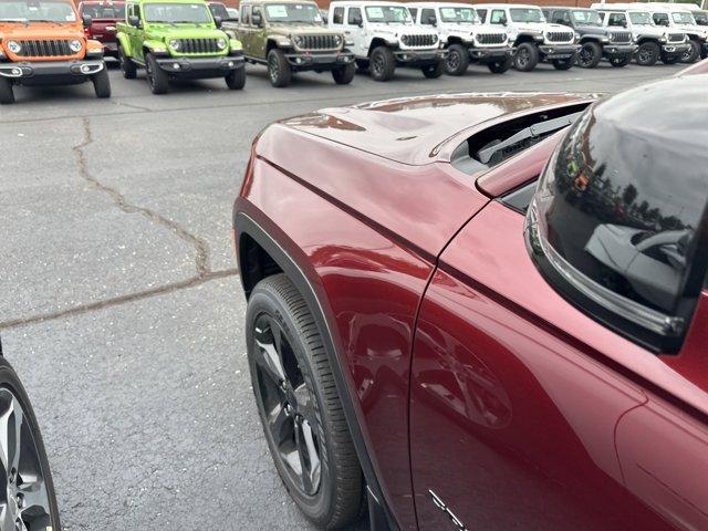 new 2025 Jeep Grand Cherokee L car, priced at $48,286