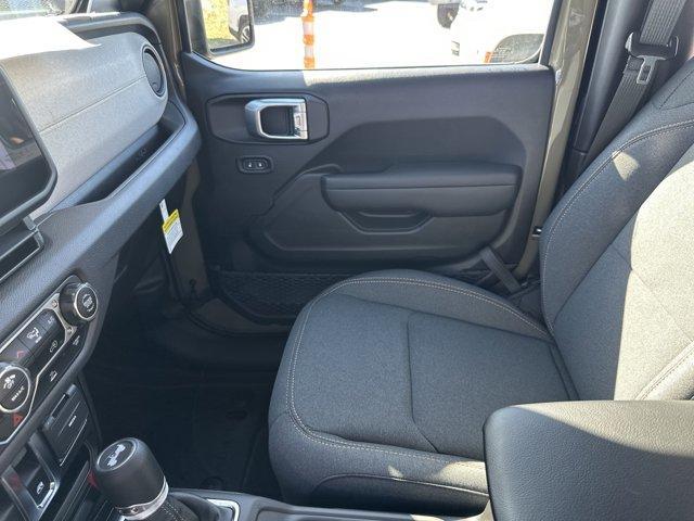 new 2025 Jeep Wrangler car, priced at $36,450