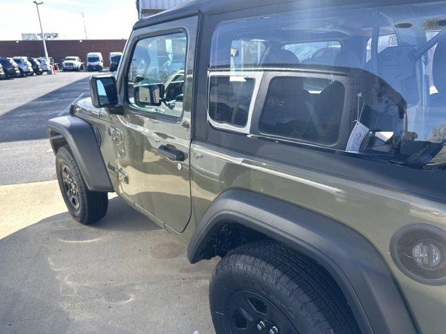 new 2025 Jeep Wrangler car, priced at $36,450