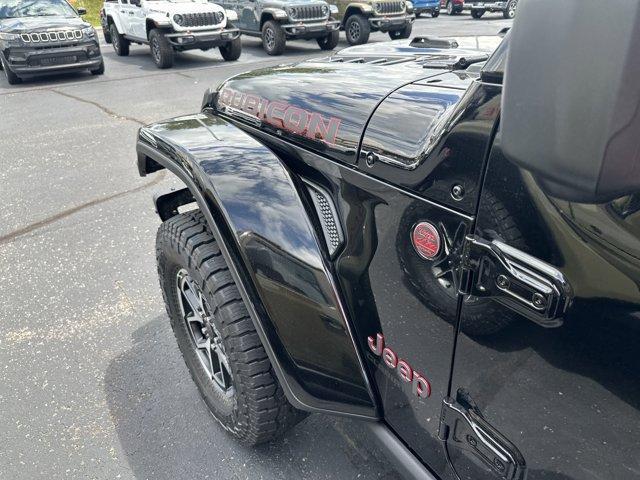 new 2025 Jeep Gladiator car, priced at $60,372
