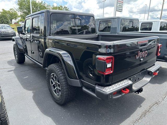 new 2025 Jeep Gladiator car, priced at $60,372