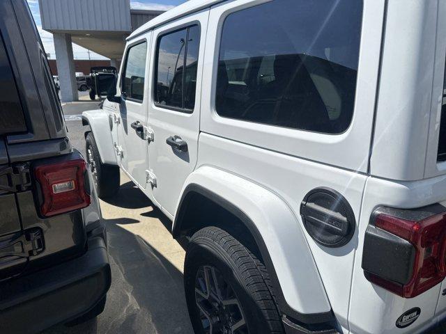 new 2025 Jeep Wrangler car, priced at $59,915