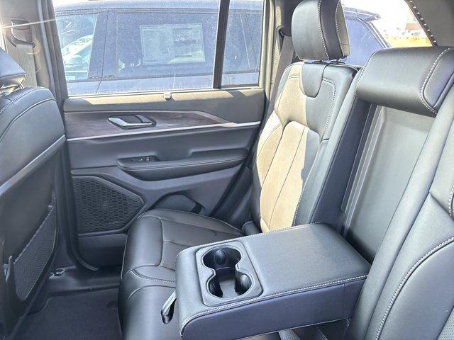new 2025 Jeep Grand Cherokee car, priced at $53,345