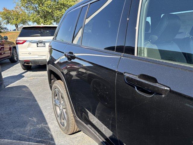new 2025 Jeep Grand Cherokee car, priced at $53,345
