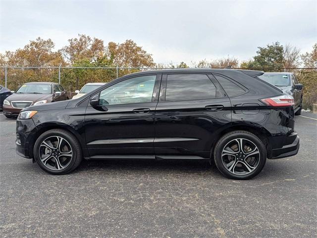 used 2022 Ford Edge car, priced at $32,000