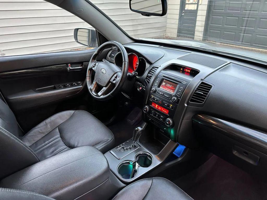 used 2013 Kia Sorento car, priced at $7,499