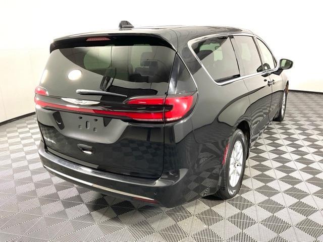 used 2023 Chrysler Pacifica car, priced at $27,937