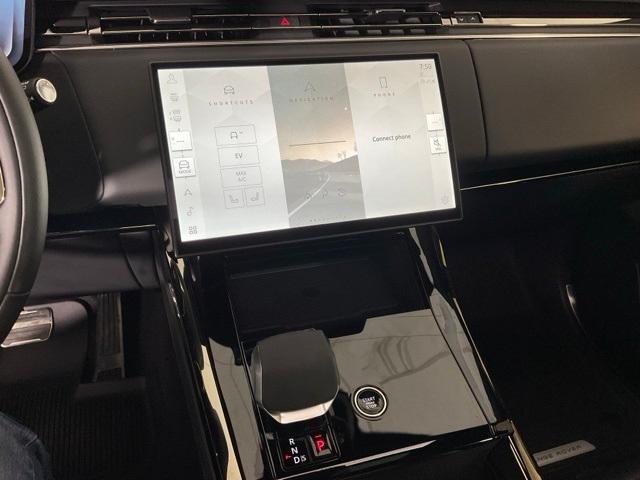 new 2025 Land Rover Range Rover Sport car, priced at $113,100