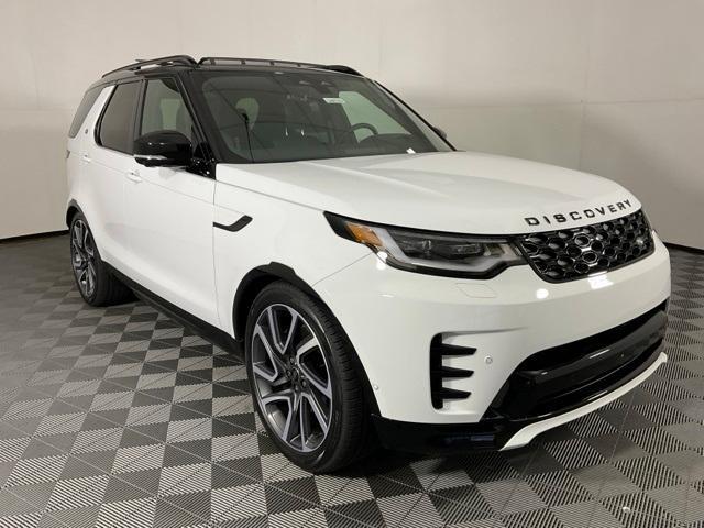 new 2024 Land Rover Discovery car, priced at $77,058