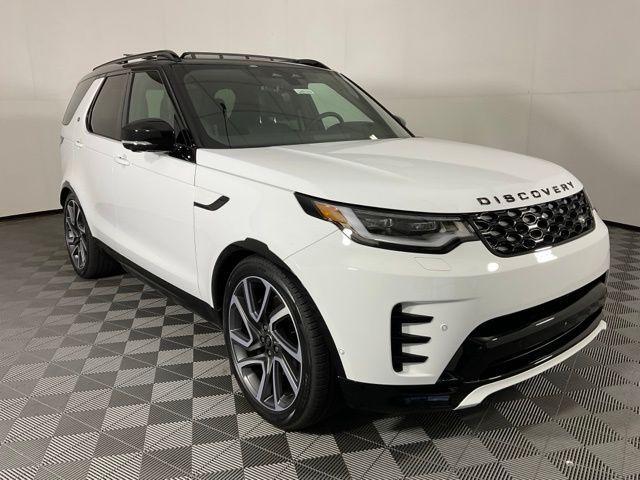 new 2024 Land Rover Discovery car, priced at $69,558