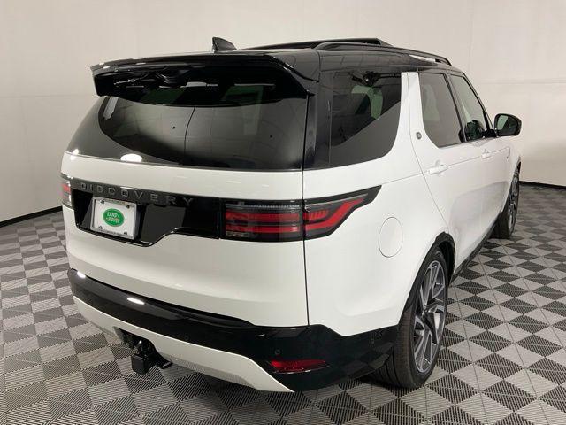 new 2024 Land Rover Discovery car, priced at $69,558