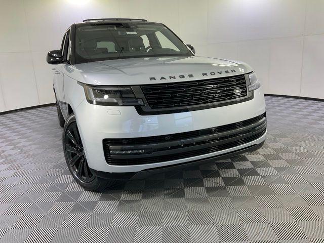 new 2025 Land Rover Range Rover car, priced at $151,029