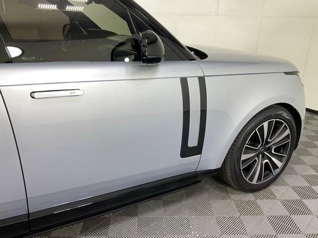 new 2025 Land Rover Range Rover car, priced at $154,885