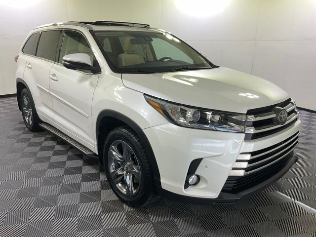 used 2018 Toyota Highlander car, priced at $25,660