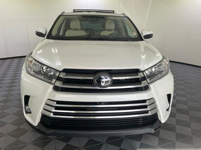 used 2018 Toyota Highlander car, priced at $25,660