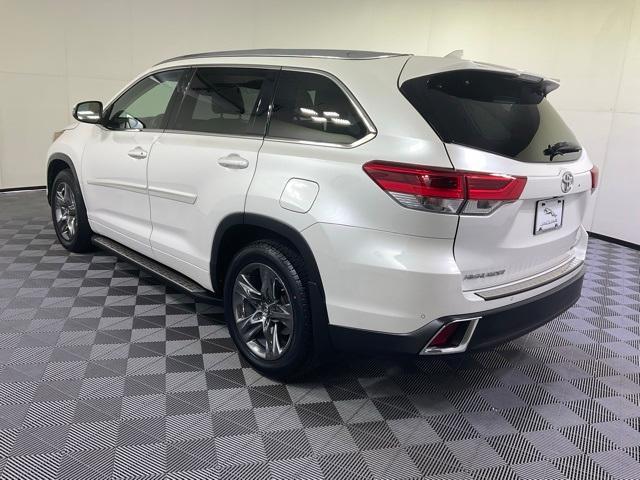 used 2018 Toyota Highlander car, priced at $25,660