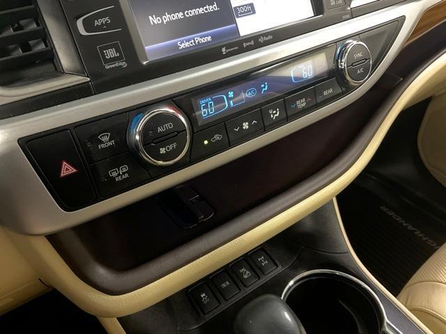 used 2018 Toyota Highlander car, priced at $25,660