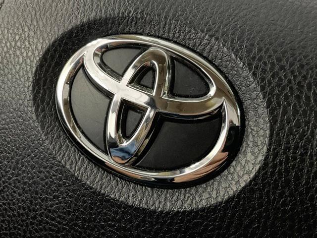 used 2018 Toyota Highlander car, priced at $25,660