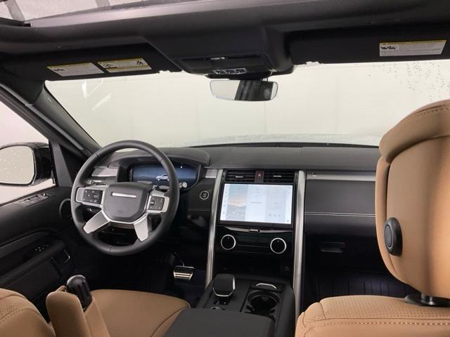 new 2025 Land Rover Discovery car, priced at $81,324