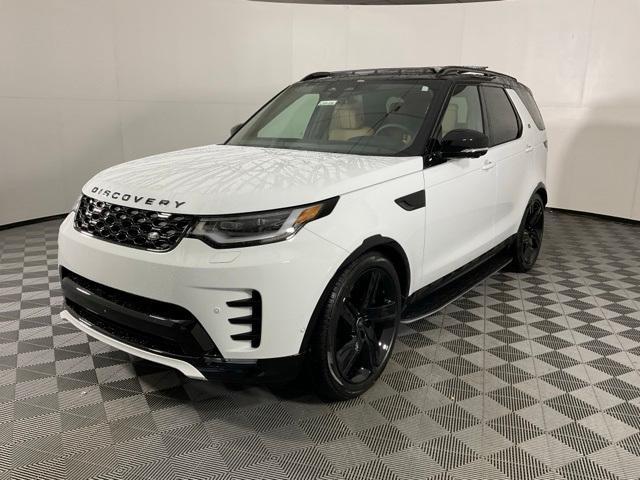 new 2025 Land Rover Discovery car, priced at $81,324