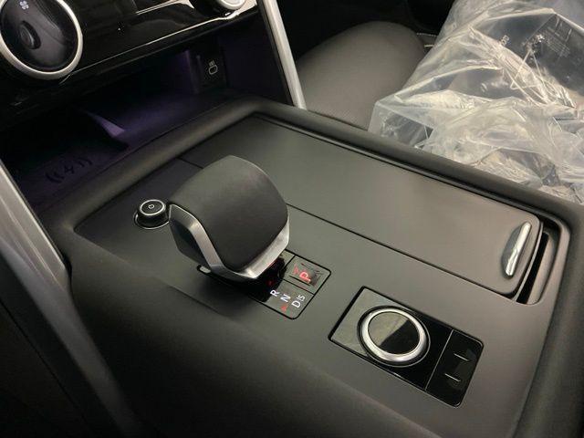 new 2024 Land Rover Discovery car, priced at $74,688