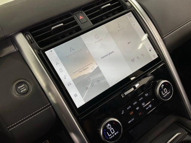 new 2024 Land Rover Discovery car, priced at $74,933