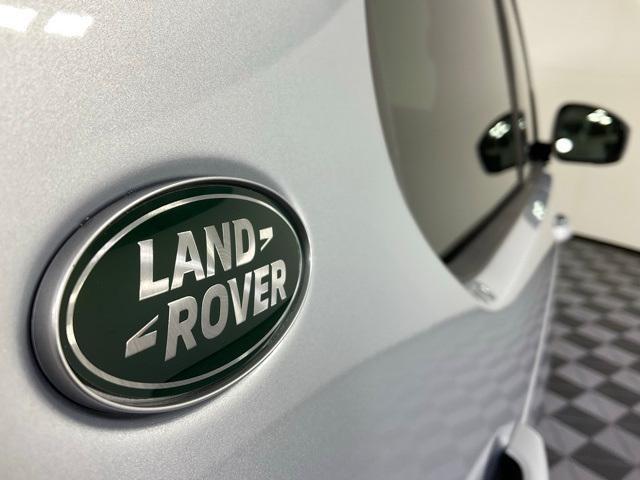 new 2024 Land Rover Discovery car, priced at $82,443