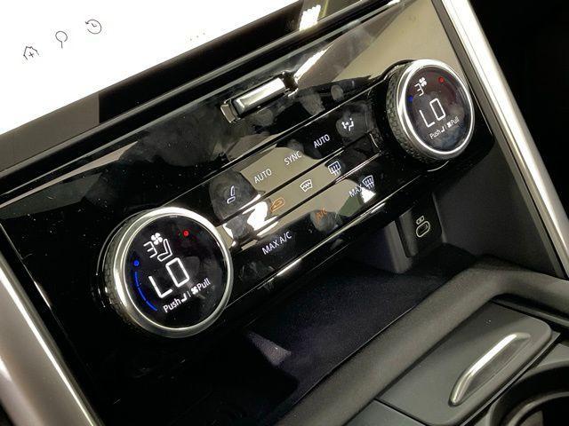 new 2024 Land Rover Discovery car, priced at $74,933