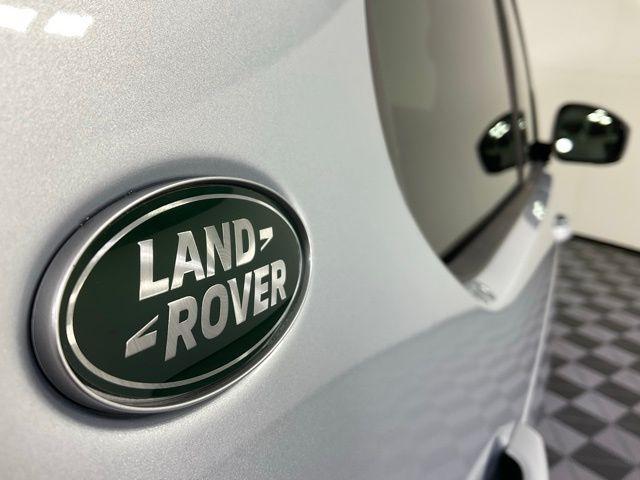 new 2024 Land Rover Discovery car, priced at $74,933