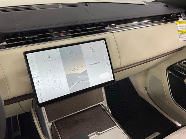 new 2025 Land Rover Range Rover car, priced at $161,659