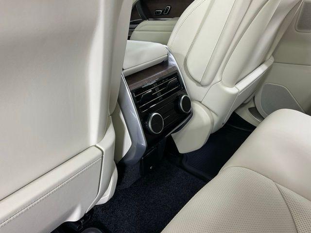 new 2025 Land Rover Range Rover car, priced at $161,659