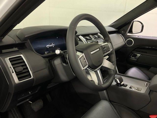 new 2025 Land Rover Discovery car, priced at $68,624