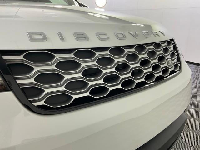 new 2025 Land Rover Discovery car, priced at $68,624