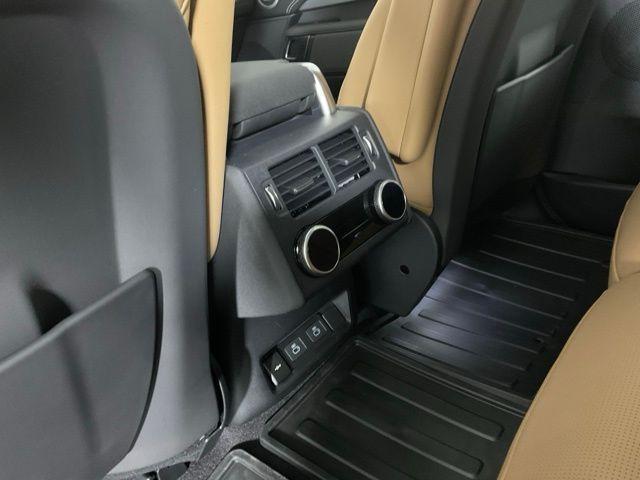 new 2026 Land Rover Discovery car, priced at $80,514