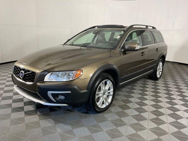 used 2016 Volvo XC70 car, priced at $15,783