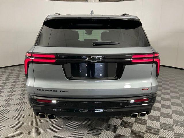 used 2024 Chevrolet Traverse car, priced at $49,294
