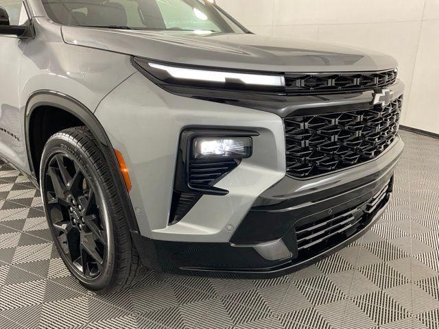 used 2024 Chevrolet Traverse car, priced at $49,294