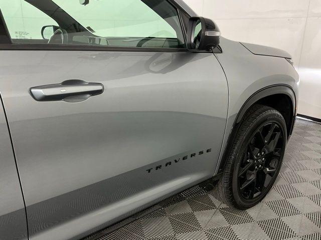 used 2024 Chevrolet Traverse car, priced at $49,294