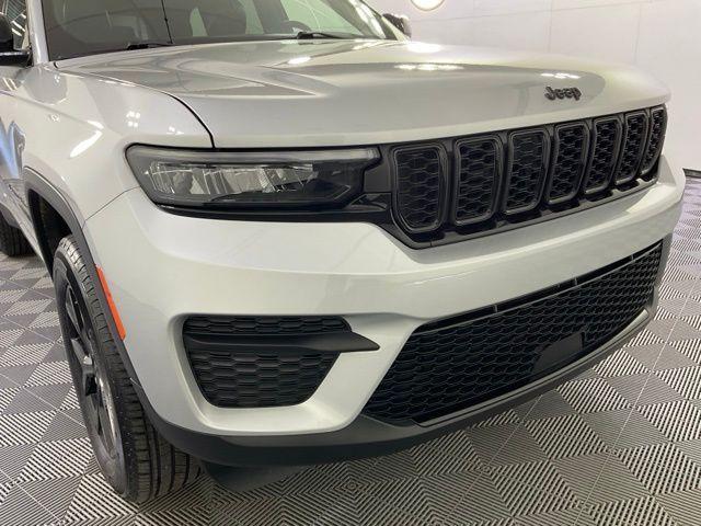 used 2024 Jeep Grand Cherokee car, priced at $32,671
