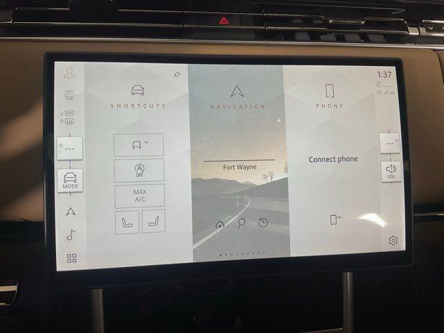new 2025 Land Rover Range Rover car, priced at $152,594