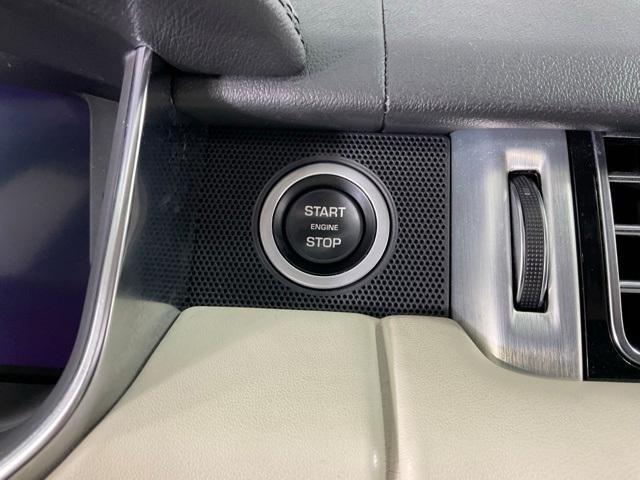 used 2020 Land Rover Range Rover car, priced at $47,818