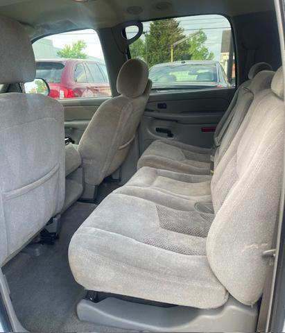 used 2004 Chevrolet Suburban car, priced at $6,995