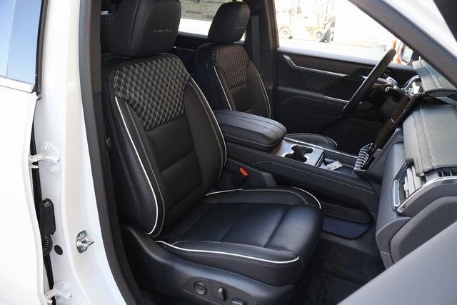 new 2025 GMC Acadia car, priced at $56,590