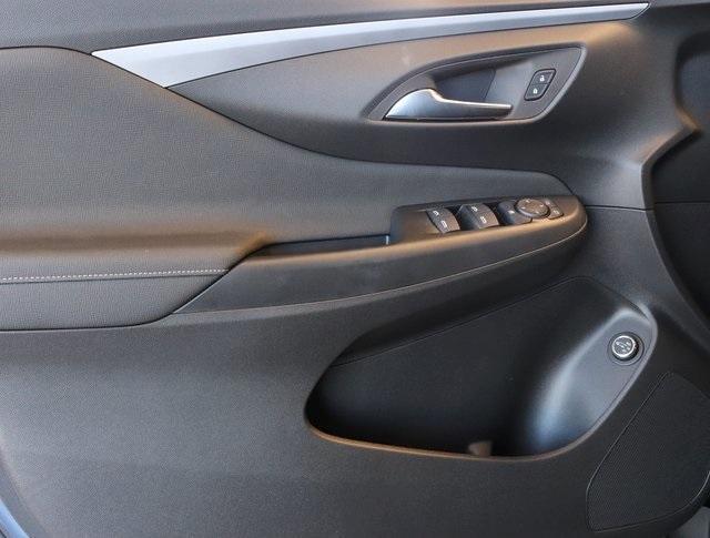 new 2025 Buick Envista car, priced at $27,475