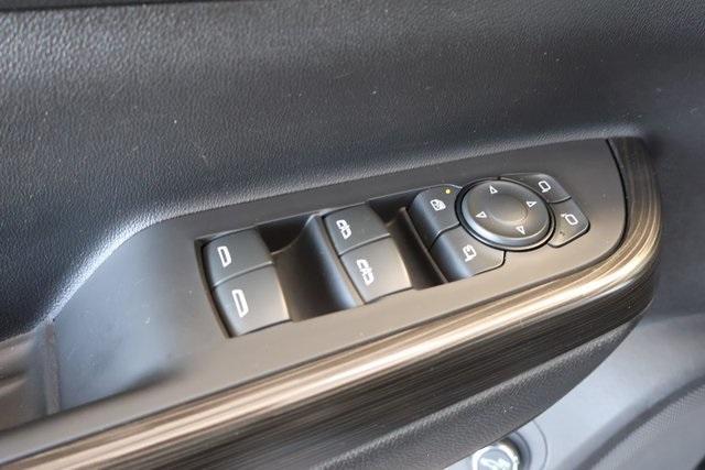 used 2022 GMC Acadia car, priced at $25,500