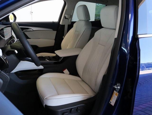 new 2025 Buick Envision car, priced at $47,894