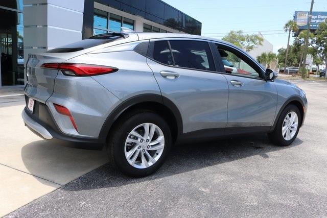 new 2025 Buick Envista car, priced at $27,280