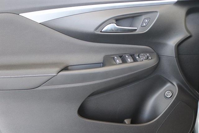 new 2025 Buick Envista car, priced at $27,280